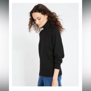 Universal Standard S (14_16) Renee Raglan Turtleneck in Black